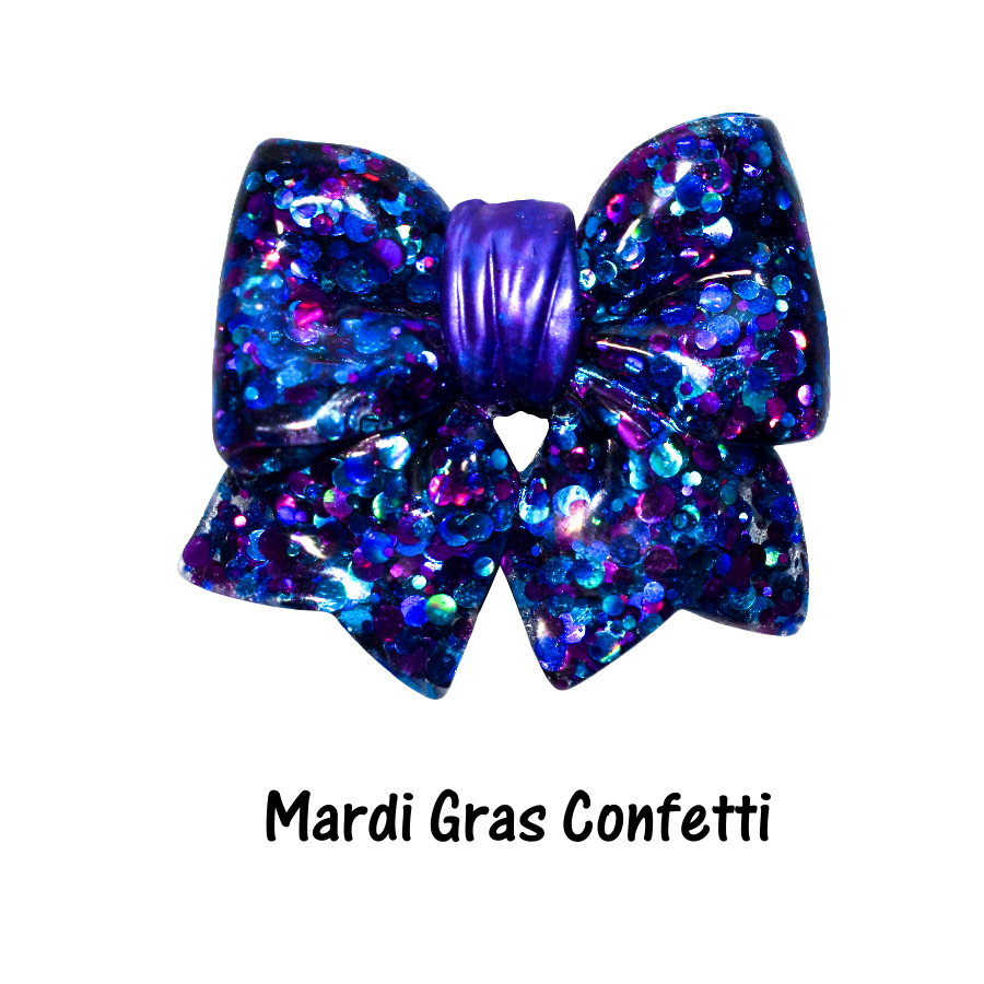 Sweet Bow Necklace - Hand Carved Bow