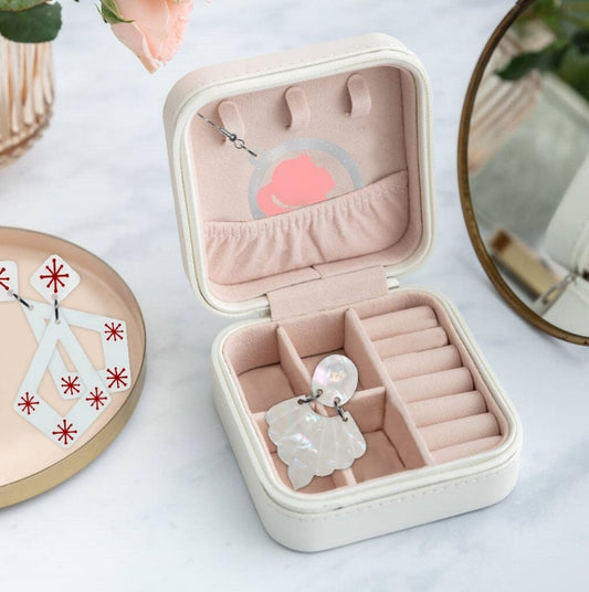 Spiderweb Jewelry Case